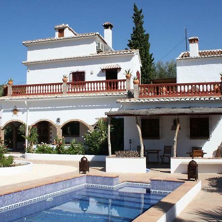 Boutique Bed & Breakfast Casa Utopia Alcaucín Екстериор снимка