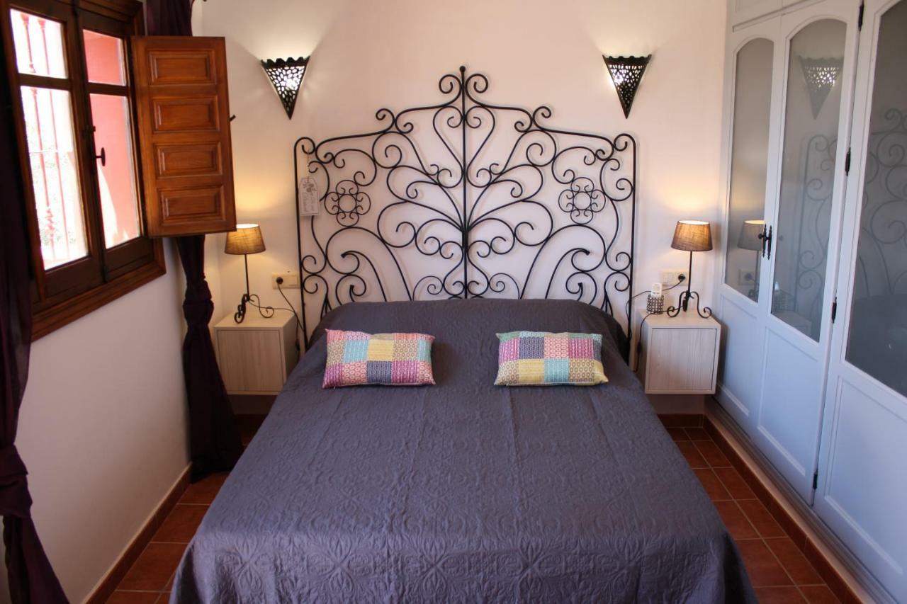 Boutique Bed & Breakfast Casa Utopia Alcaucín Екстериор снимка