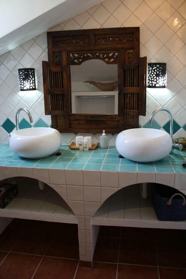 Boutique Bed & Breakfast Casa Utopia Alcaucín Екстериор снимка