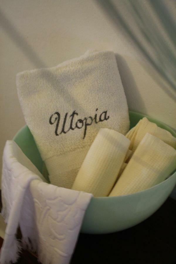 Boutique Bed & Breakfast Casa Utopia Alcaucín Екстериор снимка